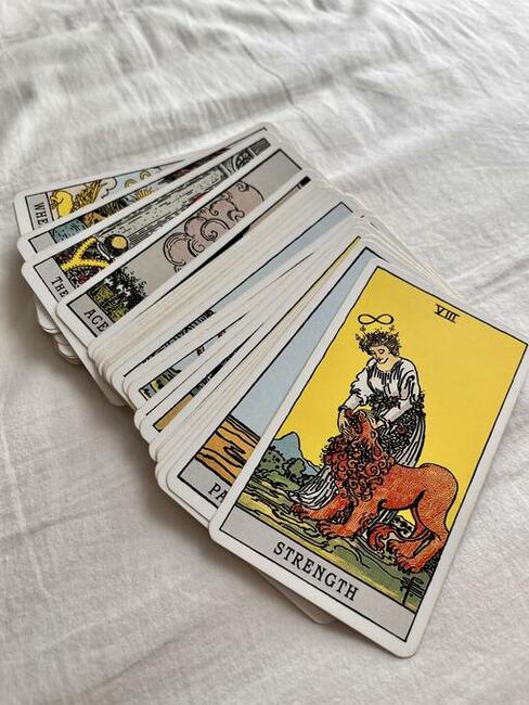 Archiwalne Tarot Odpowied Na Pytania Z Warszawa