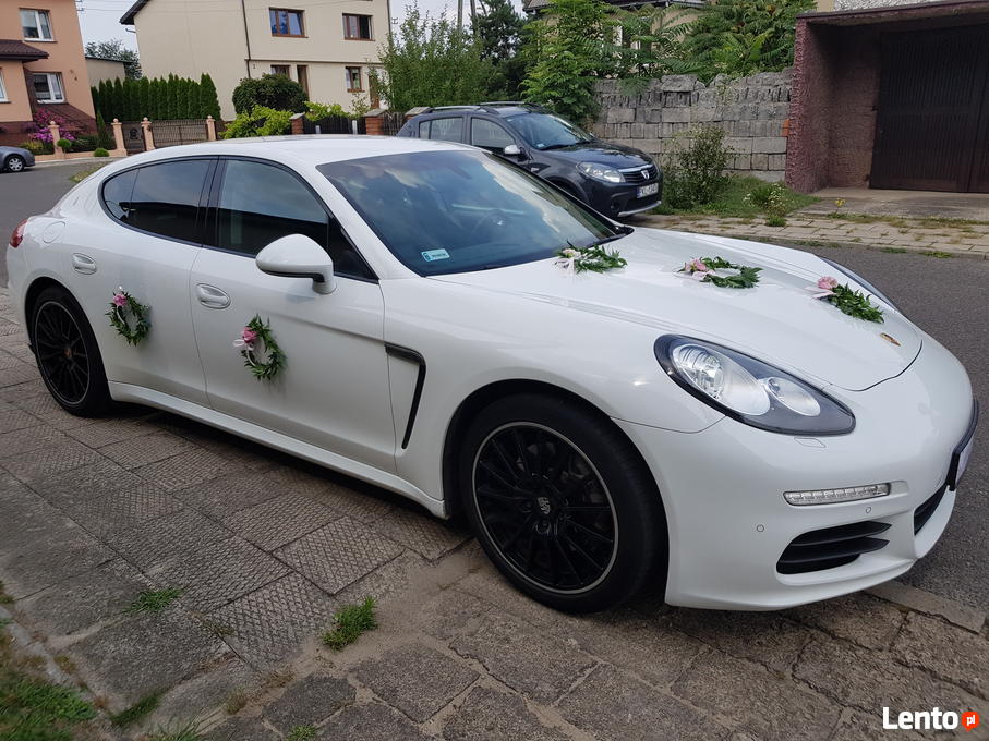 Archiwalne Porsche Panamera do ślubu Kalisz