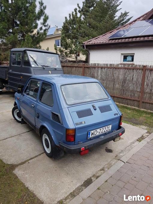 Archiwalne Pojazd mechaniczny Fiat 126p Warszawa