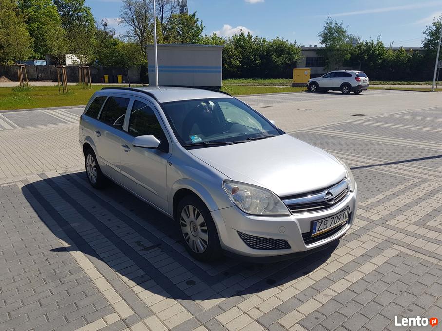 Archiwalne Opel Astra kombi, 2. właściciel Szczecin