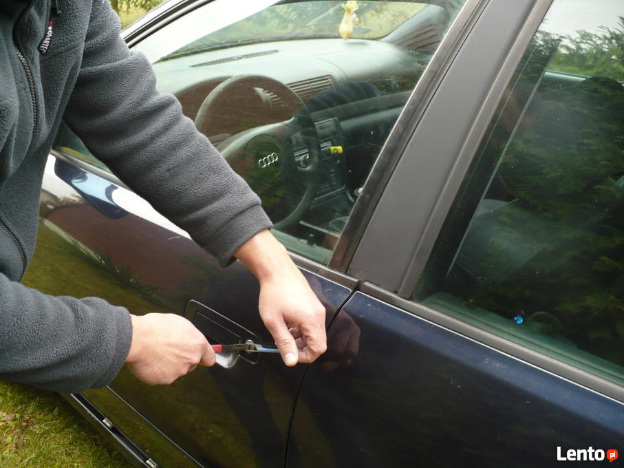 SLUSARZDorabianie kluczy Otwieranie Drzwi i Samochodów
