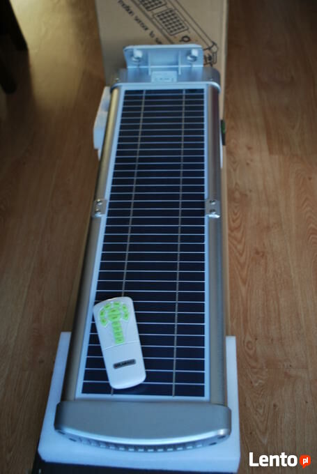 Lampa solarna LED+pilot oświetla teren i posesję Bielawa Lampa solarna LED+pilot oświetla teren i posesję Bielawa