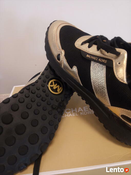 Sneakers MICHAEL MICHAEL KORS  Cosmo Trainer 43R9CSFS1S Lt Cream   Sneakers  Low shoes  Womens shoes  efootweareu
