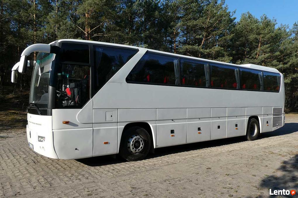 Dwaj Kierowcy Prowadzący Na Zmianę Autokar Autokar lub bus na wynajem - Warszawa Nowy Dwór Mazowiecki