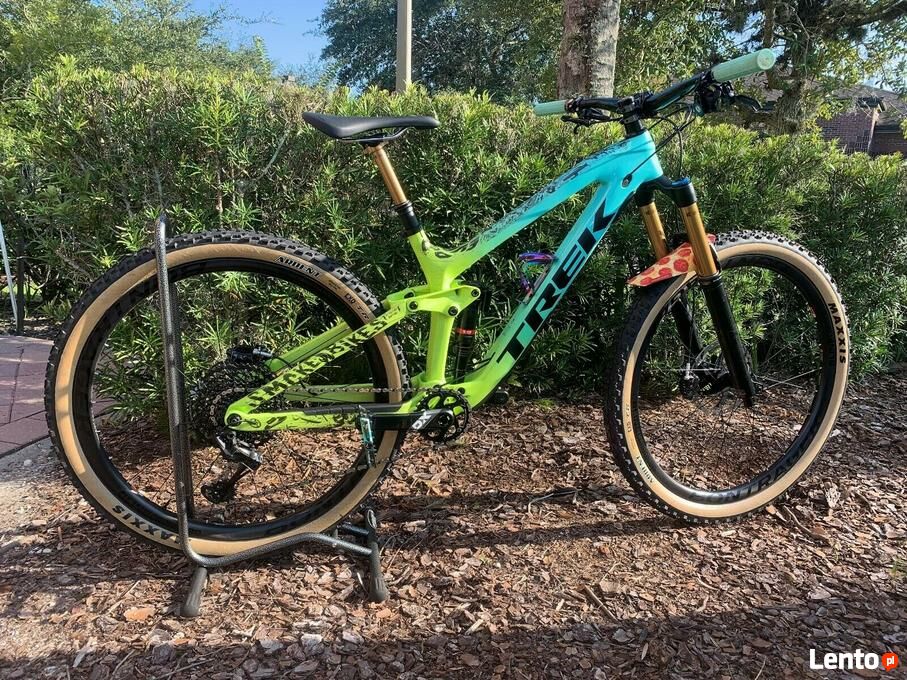 trek slash cena
