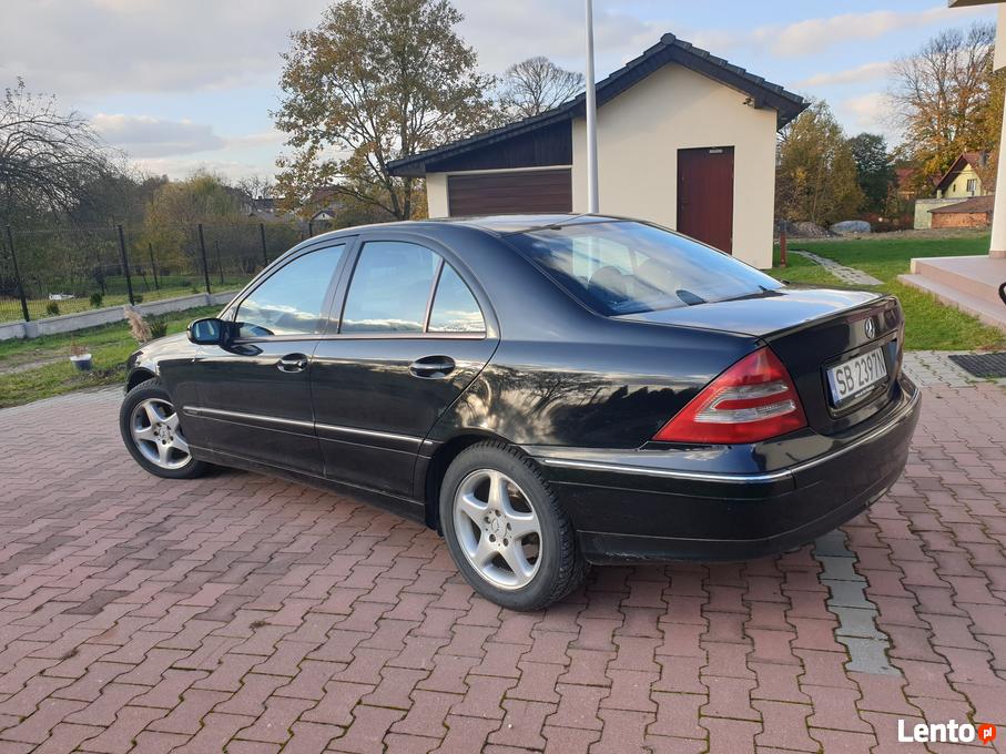 Archiwalne Mercedes w203 2.7 cdi sedan czarny metalik