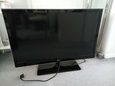 telewizor LG 42 cale hdmi 3D usb dvbt full hd 100hz tv uszko