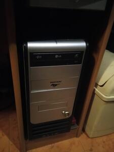 komputer stacjonarny Mustang + monitor LG + klawiatura + mys