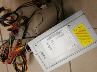 zasilacz o mocy 700W do kart graficznych