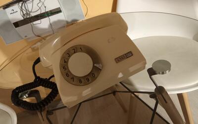 Sprzedam Kolekcjonerski Telefon Stacjonarny PRL RWT Okazja