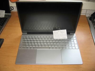 Nowy laptop slim bialy srebrny pods klaw. matryca ips full H