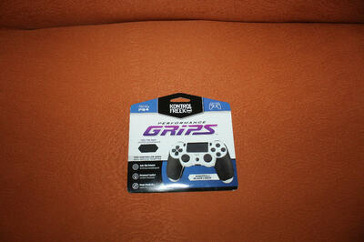 KontrolFreek Performance Grips Black PS4