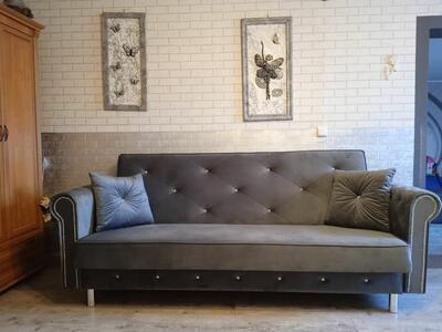 Wersalka Sofa Carmen Glamour rozkładana kryształ pinezka