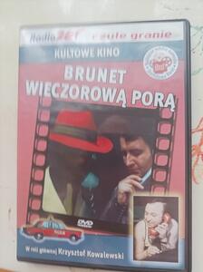 Brunet wieczorową porą
