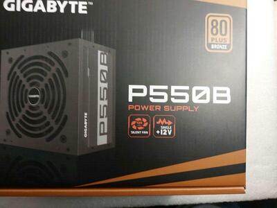 Zasilacz GIGABYTE P550B 550W 80 Plus