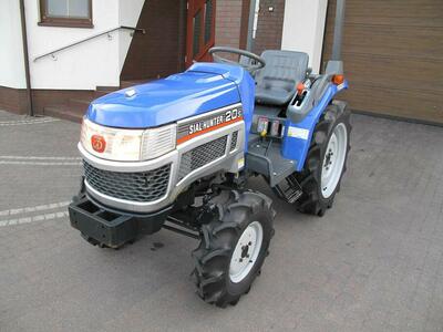 Mini Traktorek Iseki 20KM 4X4 Wspomaganie Mała Kosiarka