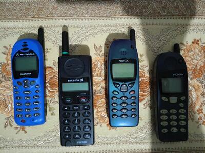 Zabytkowe Telefony ERICSSON Motorola NOKIA Vintage