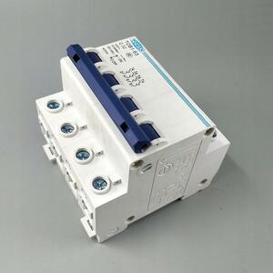 TOMZN ROZŁĄCZNIK IZOLACYJNY 4P 16 A AC 230 / 400V