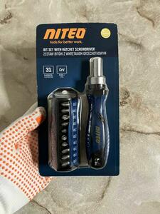 Wkrętak grzechotkowy z bitami Niteo Tools 31 elementów CR-V!