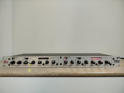 DBX 266XS – kompresor / gate / expander 2-kanałowy