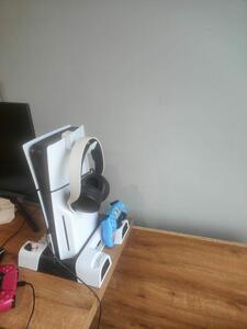 konsola PS5