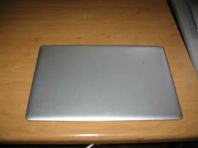 laptop do multimediow internetu szkoly i grania, Nowy gwar