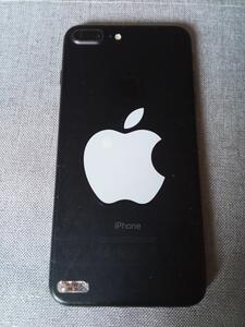 Sprzedam prywatny telefon iPhone 7,stan bdb czarny z pokrowc