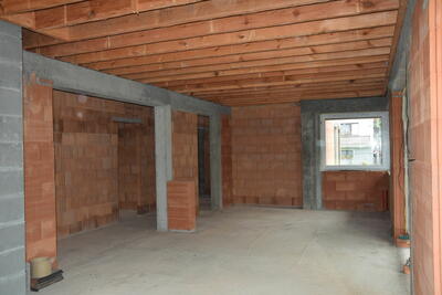 Brukar Jerzy Lewowski tel. 604610061 - 13