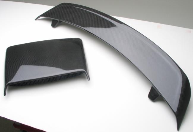 Elementy z carbonu Produkcja i naprawa włókna węglowego