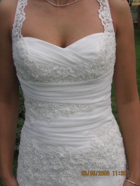 Sprzedam śliczną, długą suknię ślubną