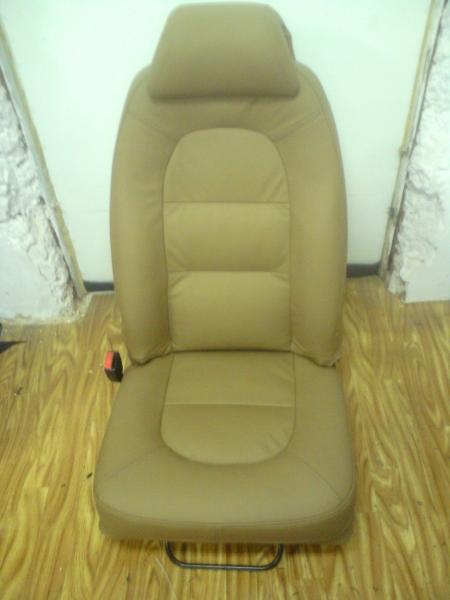 TAPICER MEBLOWO-SAMOCHODOWY RENOWACJA SKÓR