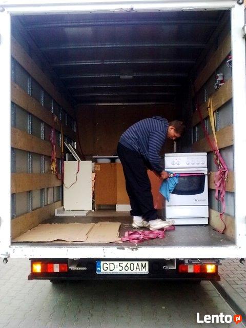 ODBIÓR UTYLIZACJA STARYCH MEBLI, OPRÓŻNIANIE MIESZKAŃ ROCŁAW