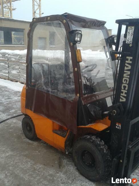 Wózki widłowe zabudowa plandekowa