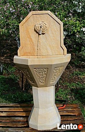 fontanny z kamienia - piaskowiec