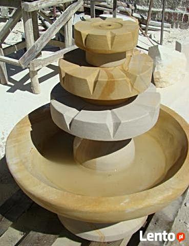 fontanny z kamienia - piaskowiec