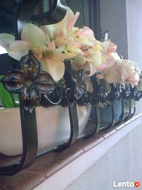 Kwietnik kwiaty doniczki skrzynki