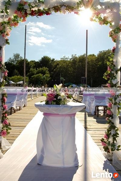 Dekori ~ Dekorowanie ślubów plenerowych na plaży Gdynia ~