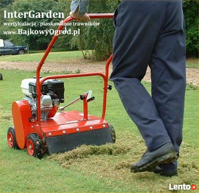 Piaskowanie trawników, boisk sportowych, wertykulacja