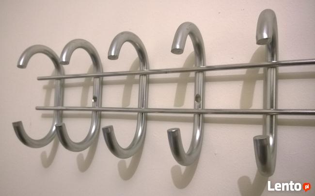 WIESZAK DO SZATNI SKŁADANY MOCOWANY DO ŚCIANY