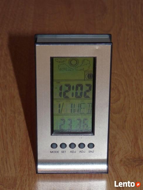 Mała stacja pogodowa z budzikiem