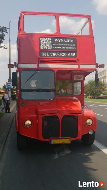 Zwiedzanie Warszawy piętrowym autobusem z przewodnikiem...
