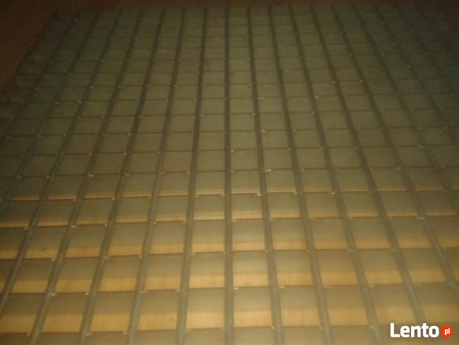 NIERDZEWNE KRATY POMOSTOWE