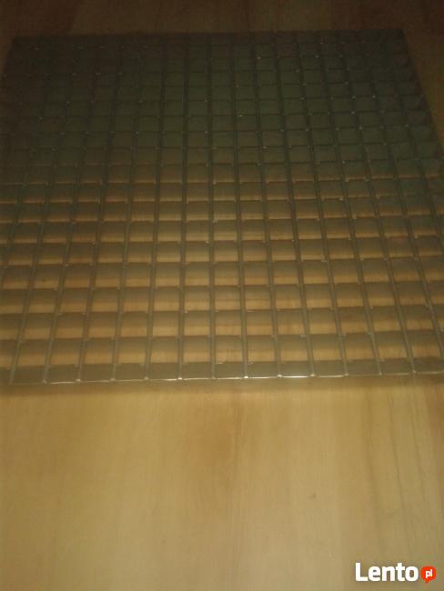 NIERDZEWNE KRATY POMOSTOWE