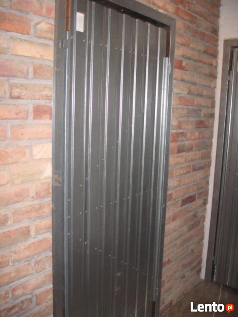 Drzwi stalowe, ocynkowane, piwniczne