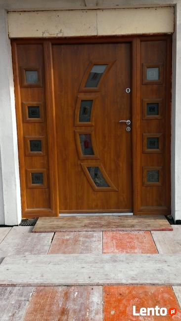 ROLETY,DRZWI,OKNA,BRAMY,PARAPETY,SPRZEDAŻ,MONTAŻ