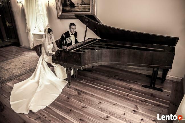 PRZED-OBIEKTYWEM FILMOWANIE I FOTOGRAFIA-ŚLUBNA TORUŃ