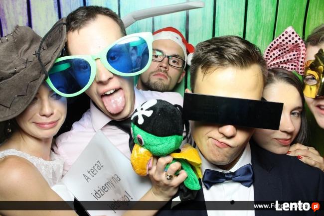 Fotobudka, czyli hit na wesela! Wynajem fotobudki