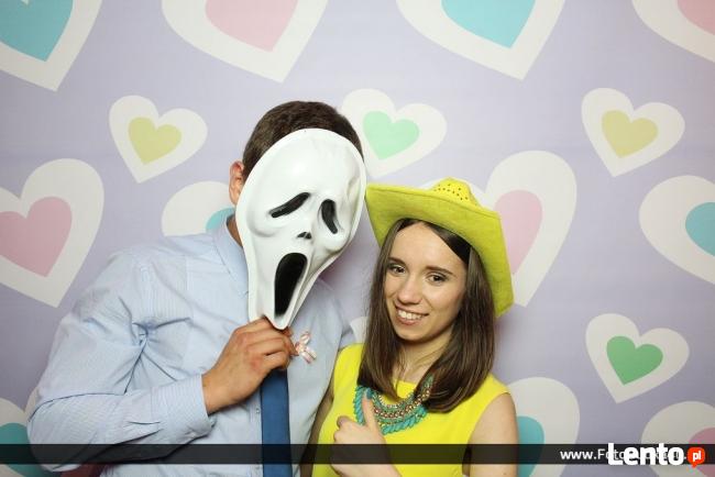 Fotobudka, czyli hit na wesela! Wynajem fotobudki