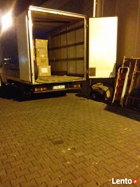 USŁUGI TRANSPORTOWE PRZEPROWADZKI / WYWÓZ MEBLI I KANAP /