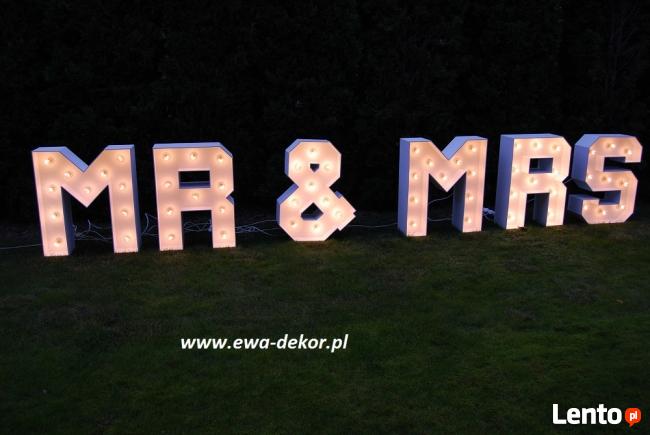 napis love świecące cyfry 18 świecące 40 lustrzane cyfry